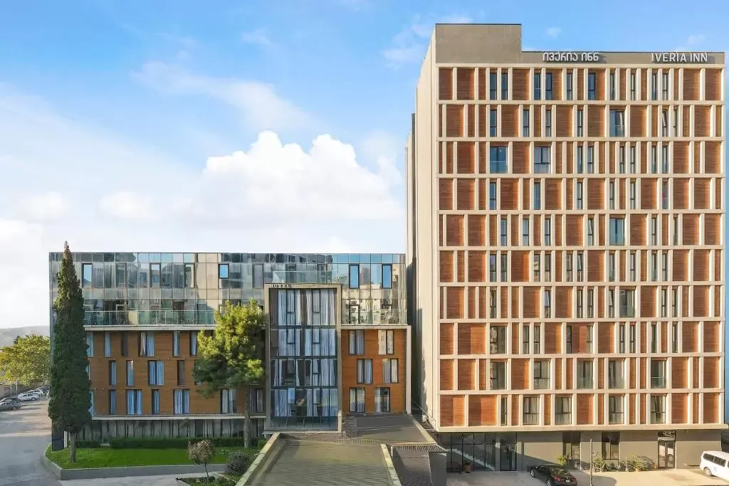 فندق إيفيريا في تبليسي